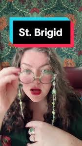 Heather Broome's Instagram, Twitter & Facebook