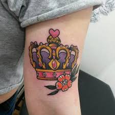 With beautiful detail, these crowns will look fantastic on your skin, and with the addition of easymatte™ will look even more realistic. 65 Mind Blowing Crown Tattoos And Their Meaning Authoritytattoo