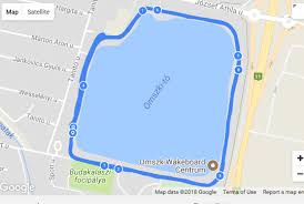 És ha megéheztek, pár lépés a gasztrosétány, ahol változatos menük. Omszki To Palyarajz Budakalasz