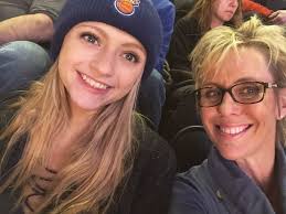 Lori Thornhill (@LoriThornhill67)