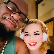 Food and drink (non alcoholic) Tastes like mold. Anyone had this?