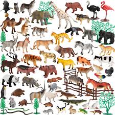 Amazon Com 100 Piece Set Of Animals Figures And Accessories In Storage Container Toys Games Animal Figures Animals Ocean Animals