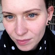 Sandra Heise's Instagram, Twitter & Facebook