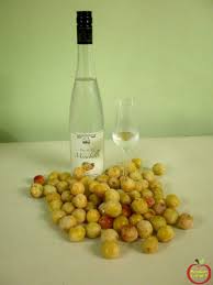 Faire Une Liqueur De Mirabelle Ma Passion Du Verger Liqueur De Mirabelle Liqueur Maison Liqueur