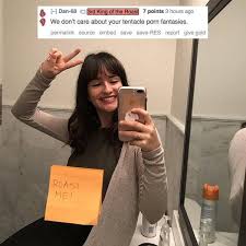 I'd love to insult you, but you probably wouldn't understand. When Cute Girls Get The Most Savage Of Roasts 23 Pics