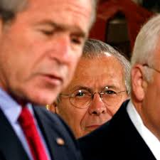 George H. W. Bush wettert gegen Cheney und Rumsfeld wegen falscher Beratung 