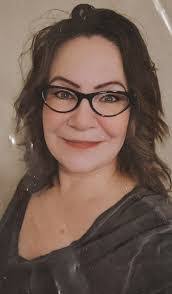 Olivia Demoss's Instagram, Twitter & Facebook