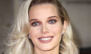 Hitting birmingham's cielo restaurant with her stylist pal jamie birmingham on thursday night, the former coronation street star looked the picture of. Helen Flanagan News And Pictures Of The Coronation Street Actress