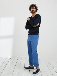 Profitez de la livraison gratuite et du retrait sous 1 heure en magasin. Pantalon Chino Regular Fit Homme Bleu Roi Homme