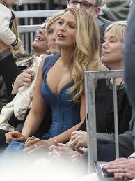 World S Top 10 Highest Paid Actresses 2019 Blake Lovely Beautiful Actresses Blake Lively Style