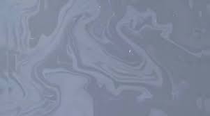 Отсюда до места разлива нефти по морю около 20 километров. Bbkspskgocfcm