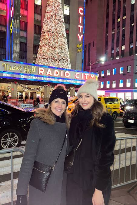 NYC Winter Outfits: What to Wear in New York City for Winter - Dana Berez