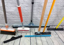 Best for hard floors and short carpet. 3 Best Brooms For Sweeping Up Pet Hair 7 Tested On Dogs