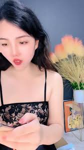 只杏】绿播女神下海！颜值超高双道具自慰流白浆！_2 - EPORNER
