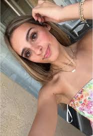 Kimberly Hudnall's Instagram, Twitter & Facebook