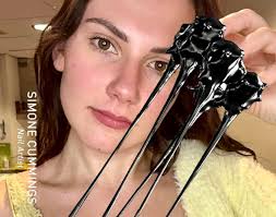 Snapchat AR Lens helps British Fashion Council celebrate artists through  immersive experience