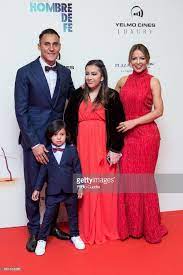 + body measurements & other facts. Goalkeeper Of Real Madrid Keylor Navas His Wife Andrea Salas Their Son Mateo Navas Salas And Their Daughter Daniela Navas Sala Real Madrid Madrid Goalkeeper
