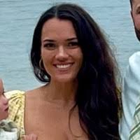 Alexis Hooper's Instagram, Twitter & Facebook