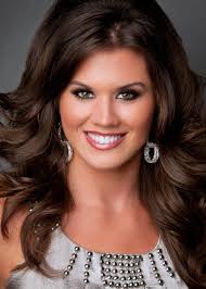 Kelly Dillard's Instagram, Twitter & Facebook