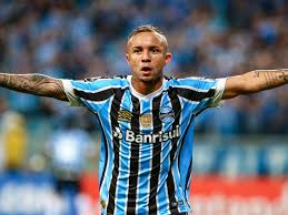 Everton sousa soares, known simply as everton or everton cebolinha, is a brazilian professional footballer who plays as a forward for portug. Arsenal Doctor Lands In Brazil For Everton Soares Medical Thewistle