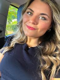 sometimes I wonder if I actually look like an adult until I have makeup