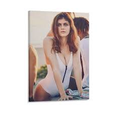 Amazon.de: XINGSHANG Künstlerisches Sexy-Poster Alexandra Daddario, Poster,  coole Kunstwerke, Malerei, Wandkunst, Leinwanddrucke, hängende Bild, ...