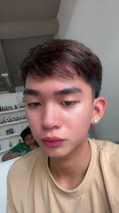 Maliligo Muna Tayo at Magpipicture para sa Business