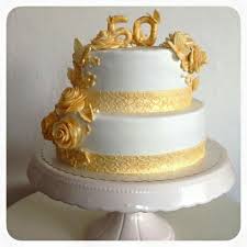 Pin Von Raquelcameto Auf Goldene Hochzeit Torte Hochzeit Torte Zur Goldenen Hochzeit Goldene Hochzeit