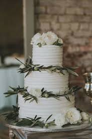 Publix Wedding Cake With Green Garnishes Weddingcake Weddingphotography Wedding Inspiration We In 2020 Publix Wedding Cake Wedding Cake Pictures Green Wedding Cake