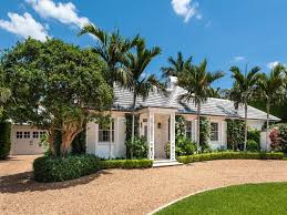 Sotheby S Homes Palm Beach Style House Exterior Palm Beach Living