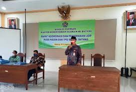 Download contoh sk surat tugas operator emis tpq madin ponpes contoh format sk profil masjid al muhajirin perumnas bukit sanggulan indah bsi tab sk pengurus masjid doc document contoh surat keputusan sk pendirian paud tk kb tpa sps paud jateng 3 sk pembentukan tim siaga bencana contoh profil tpq bisa download format doc words pontren com. Kemenag Kab Batang Bagikan 665 Sk Ijin Operasional Ijop Untuk Taman Pendidikan Quran Tpq Dan Madrasah Diniyah Takmiliyah Awaliyah Mdta Kantor Wilayah Kementerian Agama Provinsi Jawa Tengah