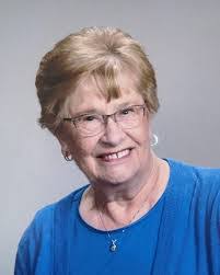 Pam Lohr's Instagram, Twitter & Facebook