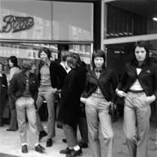 Estuvo bien (suedehead) is the second single from the debut album by mexrrissey no manchester available now via nacional. James T On Twitter Hangin Out At The Weekend 1970s Suedeheads