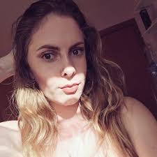 Janelle Henderson's Instagram, Twitter & Facebook