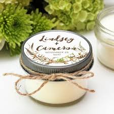 Nous vous proposons également une sélection de cadeaux pour votre famille et vos témoins : Cadeau Invites Mariage Nos Idees Comment Remercier Vos Invites Cadeau Invite Mariage Faveurs De Mariage Personnalisees Cadeaux D Invite Bougie