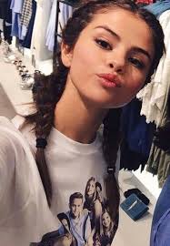 Iona Stevenson (ionastevenson20)