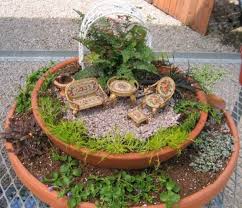 Miniatur Garten Selber Gestalten 25 Schone Ideen Fur Mini Garten Mini Garten Miniaturgarten Fee Gartenhauser