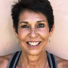 Denise Lively's Instagram, Twitter & Facebook