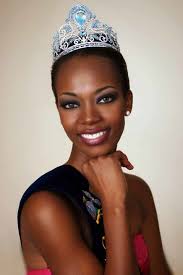 De Moda con Edwin Rosario: Lady Mina...Una Bella Morena es Miss Ecuador  2010 !