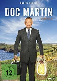 Una serie que puede ser totalmente recomendable para usuarios que disfruten de una buena historia de amor ambientada en los hospitales y médicos residentes, una historia de amor como ninguna otra. Amazon Com Doc Martin Staffel 5 Movie Dvd Movies Tv