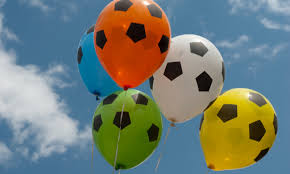 Die einladungskarte lässt sich auch als torwand verwenden. Fussball Geburtstag So Gestaltest Du Eine Party Mit Jubel Garantie