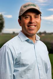 Nishan x Driscoll's — Serafin Mora Photo