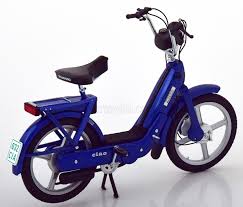 Image result for Azzurro Cina 1988 Piaggio