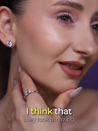 Essence Meta Glow Duo Chrome Eye Pencil Review