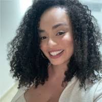 3 "Isis Castro Dos Santos" profiles