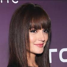 If you have long hair and are bored of your typical hairdos, try having long hair with bangs. 3 Fabulous Long Straight Hair With Blunt Bangs Pretty Designs Straight Brunette Hair Medium Length Hair Styles Hair Styles