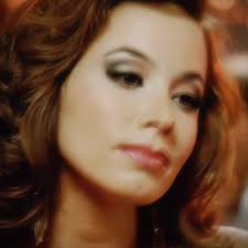 Mediocridad No Aceptada: Reflexiones de Helenita Vargas