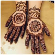 Latest Round Tikki Mehndi Designs For Beautiful Hands In 2020 Henna Designs Hand Unique Mehndi Designs Bridal Mehndi Designs