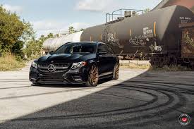 Bronze Vossen Wheels Add A Distinctive Look To Black Mercedes E Class Mercedes Amg Vossen Wheels E63 Amg S