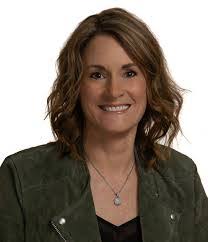 Marci Bird's Instagram, Twitter & Facebook